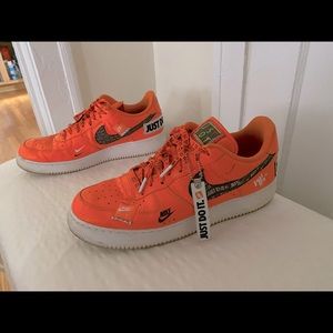 Nike Air Force One’s Just Do It size 13